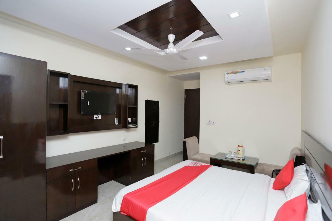 Oyo 39595 Hotel Ray Ban Haridwār Exterior foto